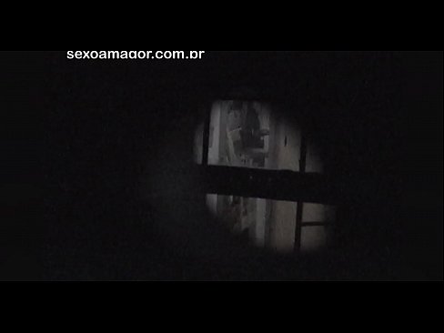 ❤️ Blondie cicingeun dirékam pidéo ku voyeur lingkungan disumputkeun tukangeun bata kerung ️❌ porno keras di urang ❤